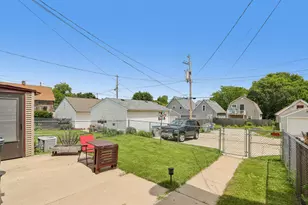 2826 S Chase Ave, Milwaukee, WI 53207 - Photo 14