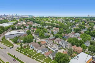 2826 S Chase Ave, Milwaukee, WI 53207 - Photo 18