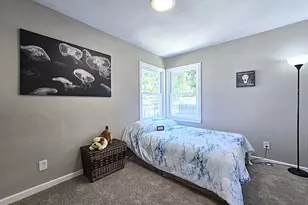 3215 W Oriole Dr, Milwaukee, WI 53209 - Photo 24