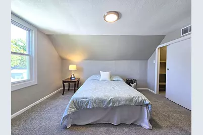 3215 W Oriole Dr, Milwaukee, WI 53209 - Photo 20