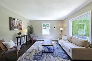 3215 W Oriole Dr, Milwaukee, WI 53209 - Photo 12
