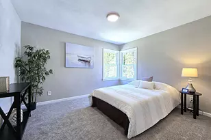 3215 W Oriole Dr, Milwaukee, WI 53209 - Photo 22