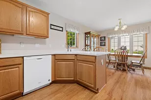 5004 Kingdom Ct, Racine, WI 53402 - Photo 6