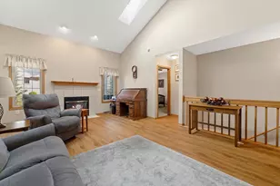 5004 Kingdom Ct, Racine, WI 53402 - Photo 4