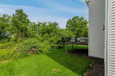 W206N16377  Marshland Dr, Jackson, WI 53037 - Photo 32