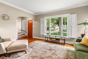 5574 N Kent Ave, Whitefish Bay, WI 53217 - Photo 2
