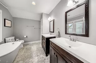 5574 N Kent Ave, Whitefish Bay, WI 53217 - Photo 16
