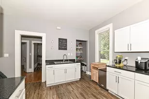 400 E Garfield Ave, Milwaukee, WI 53212 - Photo 12
