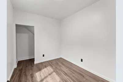 1114  Broadway Ave, Sheboygan, WI 53081 - Photo 6