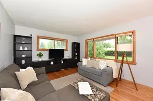 W156 N8028 Pilgrim Rd, Menomonee Falls, WI 53051 - Photo 4