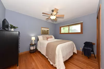 W156N8028  Pilgrim Rd, Menomonee Falls, WI 53051 - Photo 14