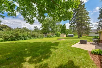 W156N8028  Pilgrim Rd, Menomonee Falls, WI 53051 - Photo 24