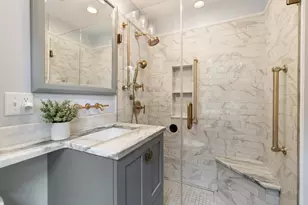6150 Washington Cir, Wauwatosa, WI 53213 - Photo 22