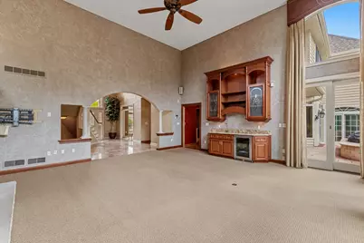 3230  Fordham Ct, Brookfield, WI 53005 - Photo 6