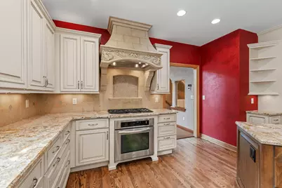 3230  Fordham Ct, Brookfield, WI 53005 - Photo 16