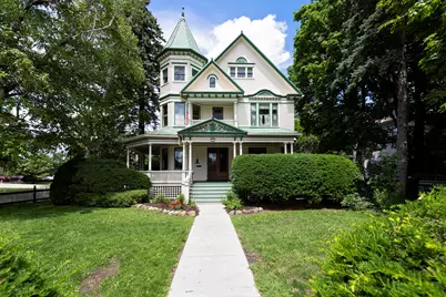 622 W Main St, Whitewater, WI 53190 - Photo 2