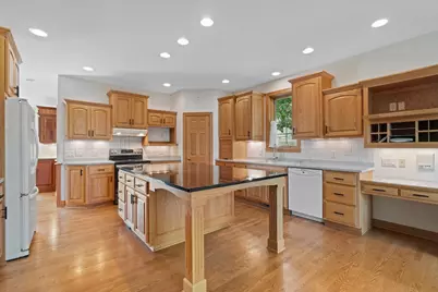 S94W2360  Kunzendorf Ct, Vernon, WI 53103 - Photo 18