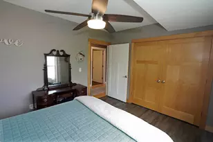5128 W Bluemound Rd, Milwaukee, WI 53208 - Photo 10
