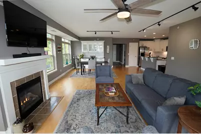 5128 W Bluemound Rd #201, Milwaukee, WI 53208 - Photo 6