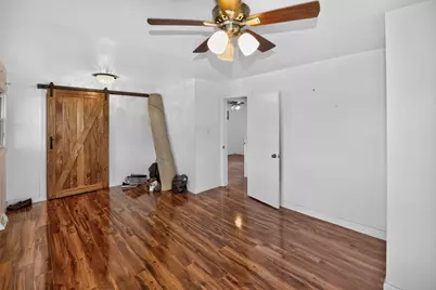 5874 S Marilyn St, Milwaukee, WI 53221 - Photo 10