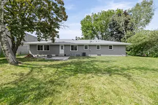 567 W Fransee Ln, Glendale, WI 53217 - Photo 22