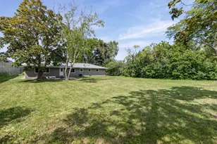 567 W Fransee Ln, Glendale, WI 53217 - Photo 26