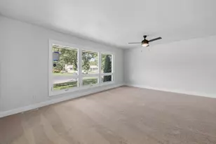 567 W Fransee Ln, Glendale, WI 53217 - Photo 2