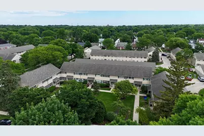 4918 N Shoreland Ave, Whitefish Bay, WI 53217 - Photo 16