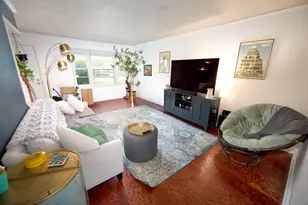 4918 N Shoreland Ave, Whitefish Bay, WI 53217 - Photo 6