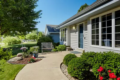 14  Virginia St, Racine, WI 53405 - Photo 2