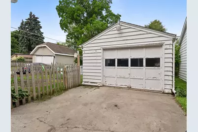 1310 S 14th St, Manitowoc, WI 54220 - Photo 24