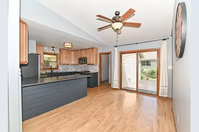 31331  Lake St, Burlington, WI 53105 - Photo 8