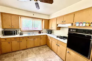 7328 W Honey Creek Dr, Milwaukee, WI 53219 - Photo 30