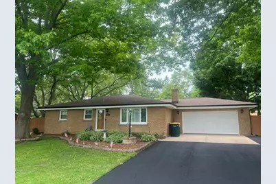 7651 S Clement Ave, Oak Creek, WI 53154 - Photo 2