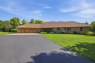 9325 East Six Corners Road, Johnstown, WI 53563 - Photo 4