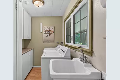 11272 N Lakeview Pl, Mequon, WI 53092 - Photo 36