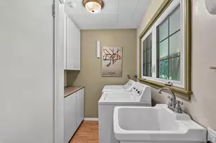 11272 N Lakeview Pl, Mequon, WI 53092 - Photo 36