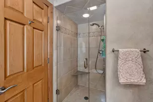 11272 N Lakeview Pl, Mequon, WI 53092 - Photo 32