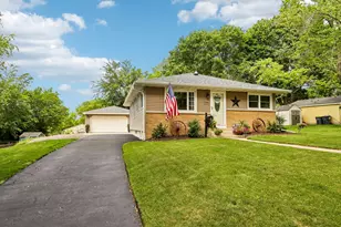 1210 Evergreen Dr, Waukesha, WI 53188 - Photo 46