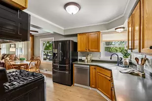 1210 Evergreen Dr, Waukesha, WI 53188 - Photo 10