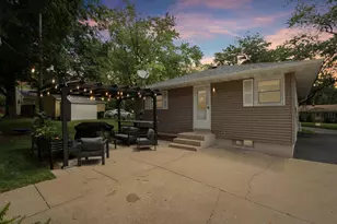1210 Evergreen Dr, Waukesha, WI 53188 - Photo 44