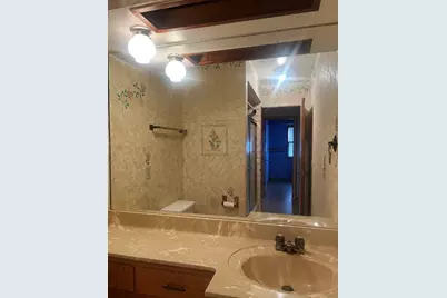 5760 N 93rd St, Milwaukee, WI 53225 - Photo 10