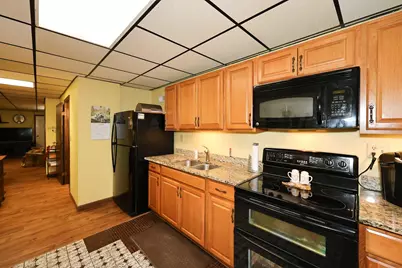 8035 W Bruss Ln, Franklin, WI 53132 - Photo 36