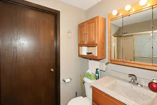 8035 W Bruss Ln, Franklin, WI 53132 - Photo 38