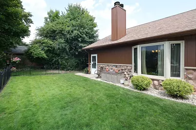 8035 W Bruss Ln, Franklin, WI 53132 - Photo 44