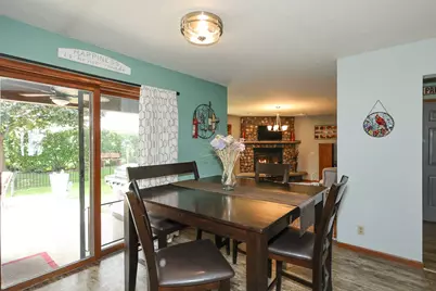 8035 W Bruss Ln, Franklin, WI 53132 - Photo 14