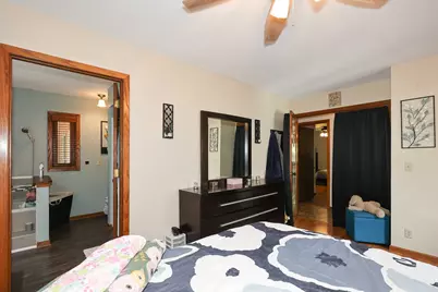 8035 W Bruss Ln, Franklin, WI 53132 - Photo 24