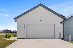 9405 S Cypress Pl, Oak Creek, WI 53154 - Photo 66