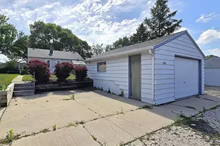 7330 W Potomac Ave, Milwaukee, WI 53216 - Photo 38