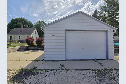 7330 W Potomac Ave, Milwaukee, WI 53216 - Photo 36